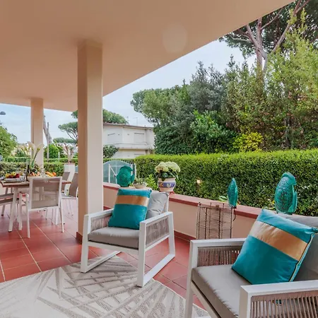 Regina Villa, By The In Marina di Pietrasanta