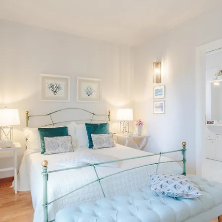 Regina Villa, By The In Villa *