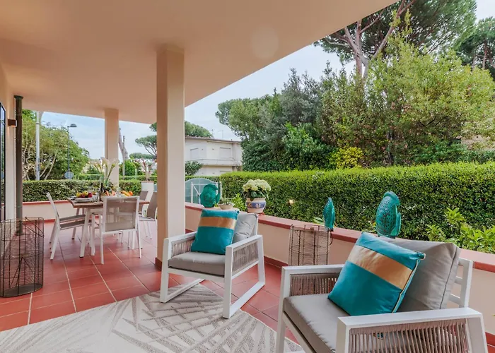 Regina Villa, By The In Marina di Pietrasanta